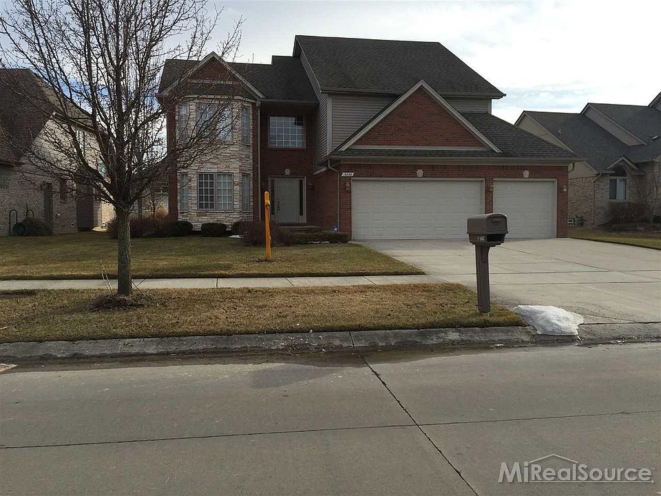 1st image of 16068 White Water Dr