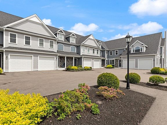 4th image of 80 Lebaron Blvd #4