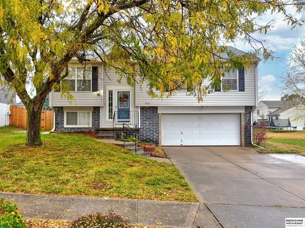 8012 Craig Ave, Omaha, NE 68122