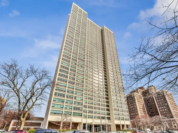 1700 E 56th St APT 1701, Chicago, IL 60637