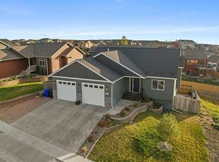 844 Summerfield Dr, Rapid City, SD 57703
