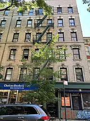 220 East 78th Street in Lenox Hill