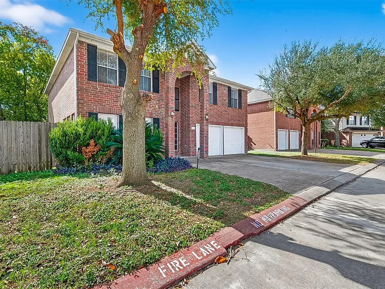 8366 Golf Green Cir — Photo 2