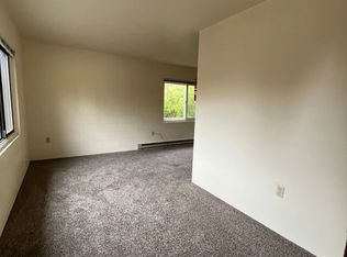 1238 Patterson Aly APT 4, Eugene, OR 97401