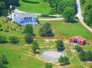 664 Mark Freeman Rd, Hendersonville, NC 28792