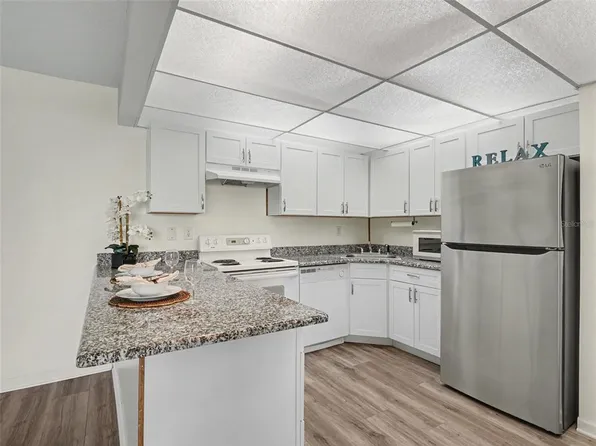 2300 AARON STREET #208, PORT CHARLOTTE, FL 33952