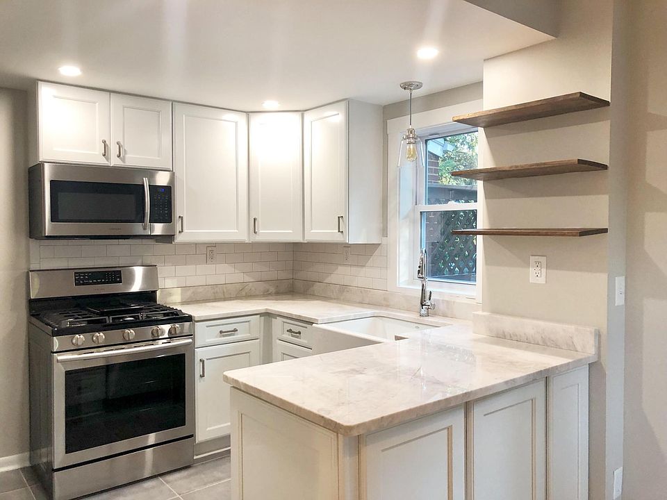 1st image of 2723 Albemarle Dr