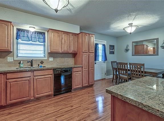 3rd image of 2819 N 110th Ter