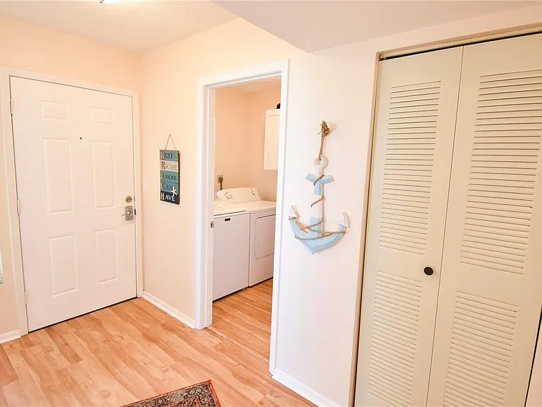 6021 Bahia Del Mar Cir #540 — Photo 34