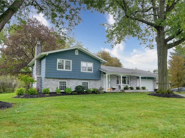 11 Stuyvesant Rd, Pittsford, NY 14534