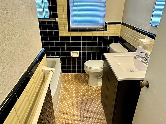 5th image of 5857 Eichelberger St #2E