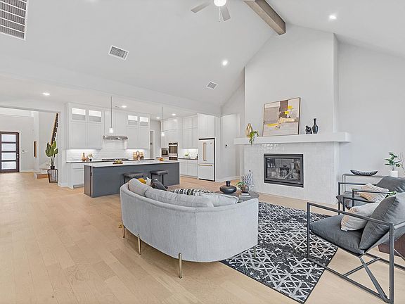 2nd image of 105 Bull Ridge Trl