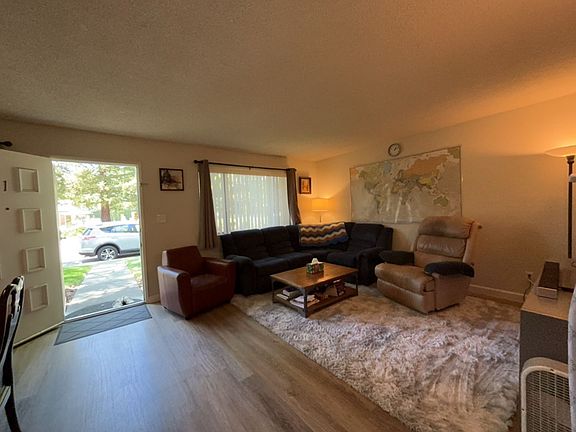 2nd image of 1712 Fremont Ct APT 1