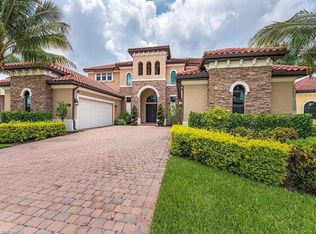 1565 Mockingbird Dr, Naples, FL 34120