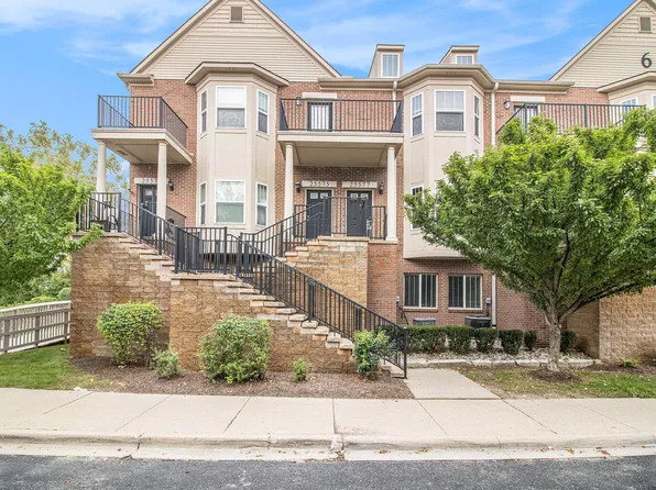 25575 Portico Ln, Novi, MI 48375