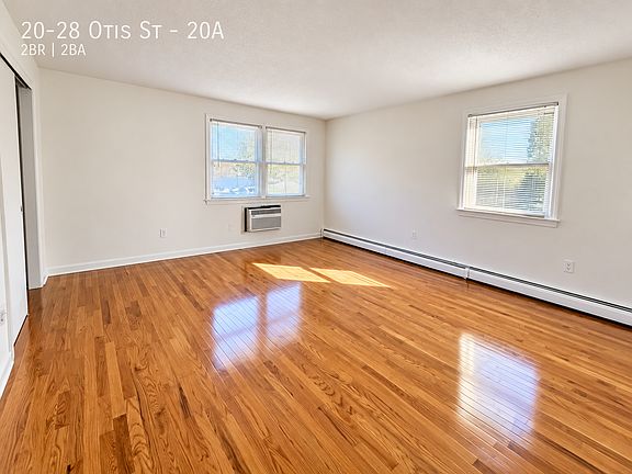 5th image of 20-28 Otis St #20A
