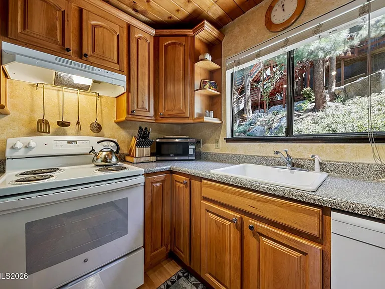 233 S Benjamin Dr #B — Photo 24