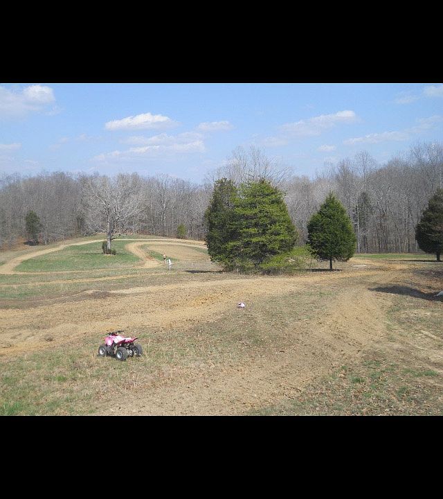 2nd image of 571 Freeman Fielder Rd