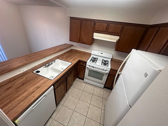 5th image of 4860 E Lane Ave Unit 110