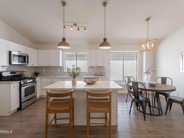 4943 W IVANHOE Court, Chandler, AZ 85226