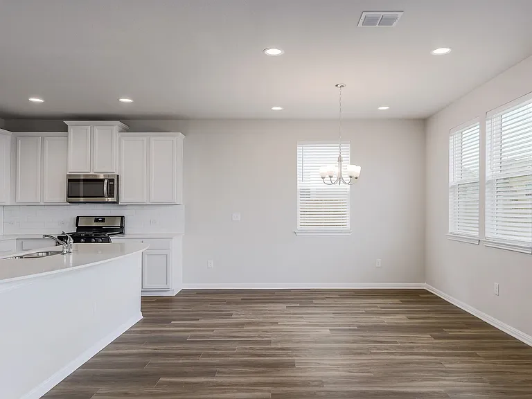 10702 Sentinel Dr — Photo 9
