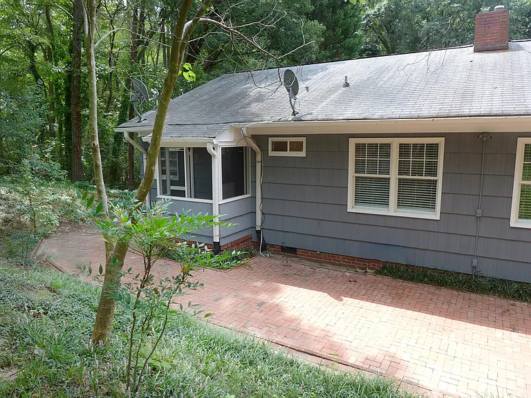 733 Raleigh Rd — Photo 10