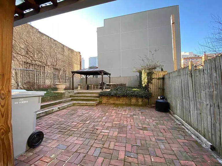 2216 Summer St #1 — Photo 15
