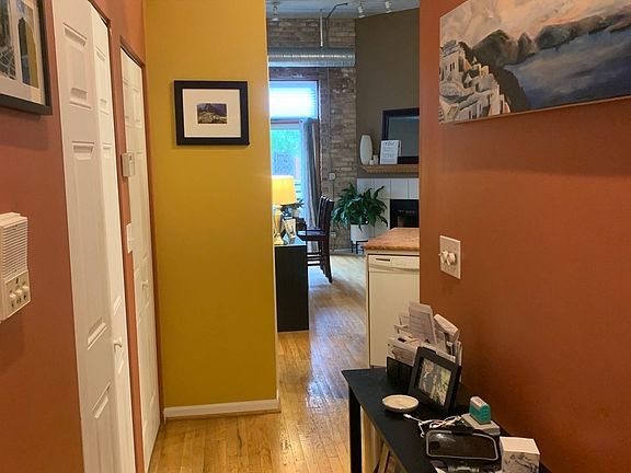 2nd image of 3347 N Oakley Ave APT 202