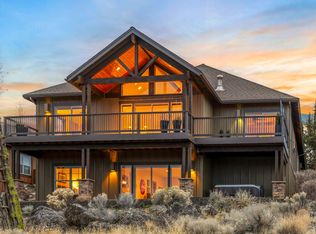 360 Vista Rim Dr, Redmond, OR 97756