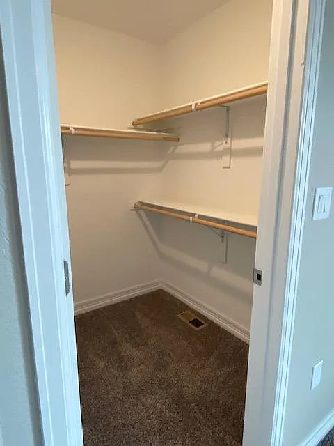 3 bed, 2.5 bath, 2308 sqft, $2,500 — Photo 4