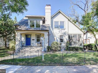 1704 N Calvert St, Arlington, VA, 22201