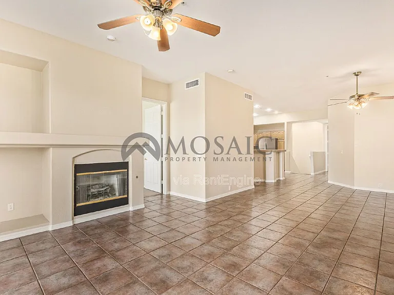3800 S Cantabria Cir #1065 — Photo 8