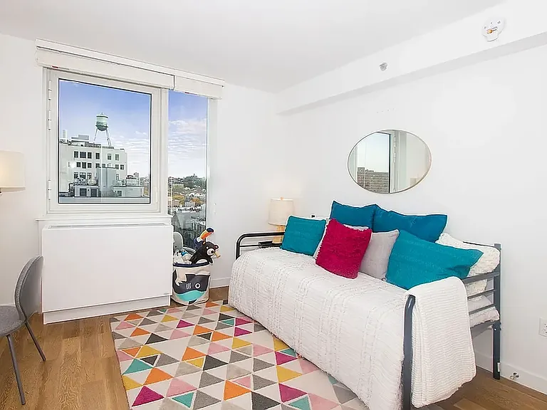 22 Lafayette Ave #12C — Photo 4