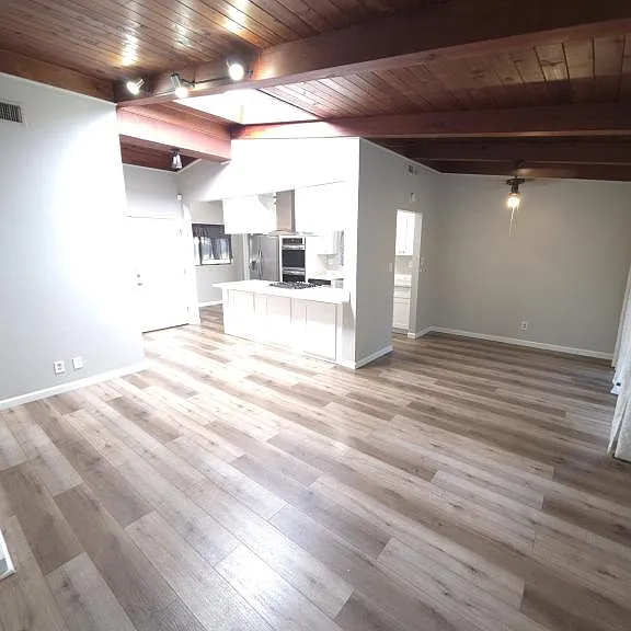 2217 Polk Way — Photo 33