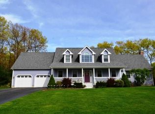 1 Edward Cir, Bellingham, MA 02019