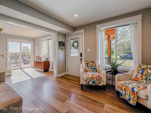 3rd image of 26340 Esmond Rd