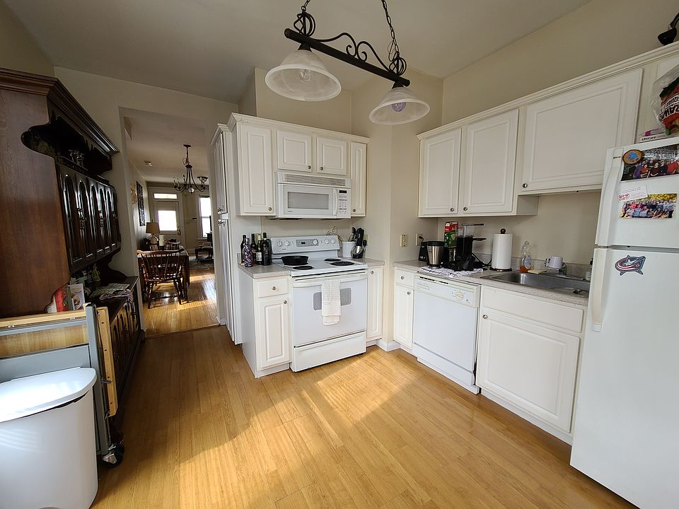 Kitchen (large for typo and size of house)