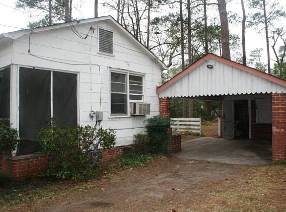 2nd image of 1225 Cypress Dr