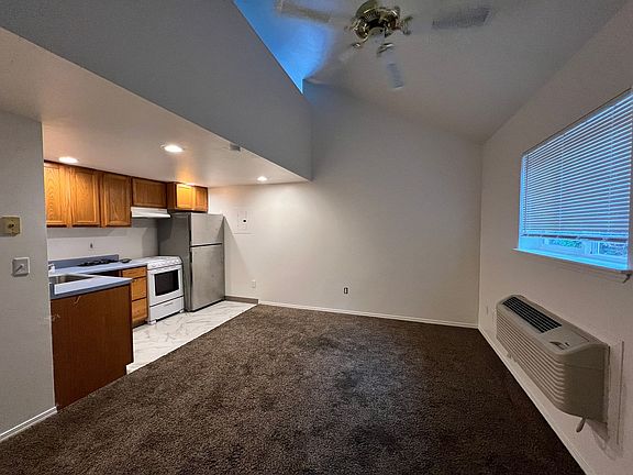 5th image of 813 S Division St APT A