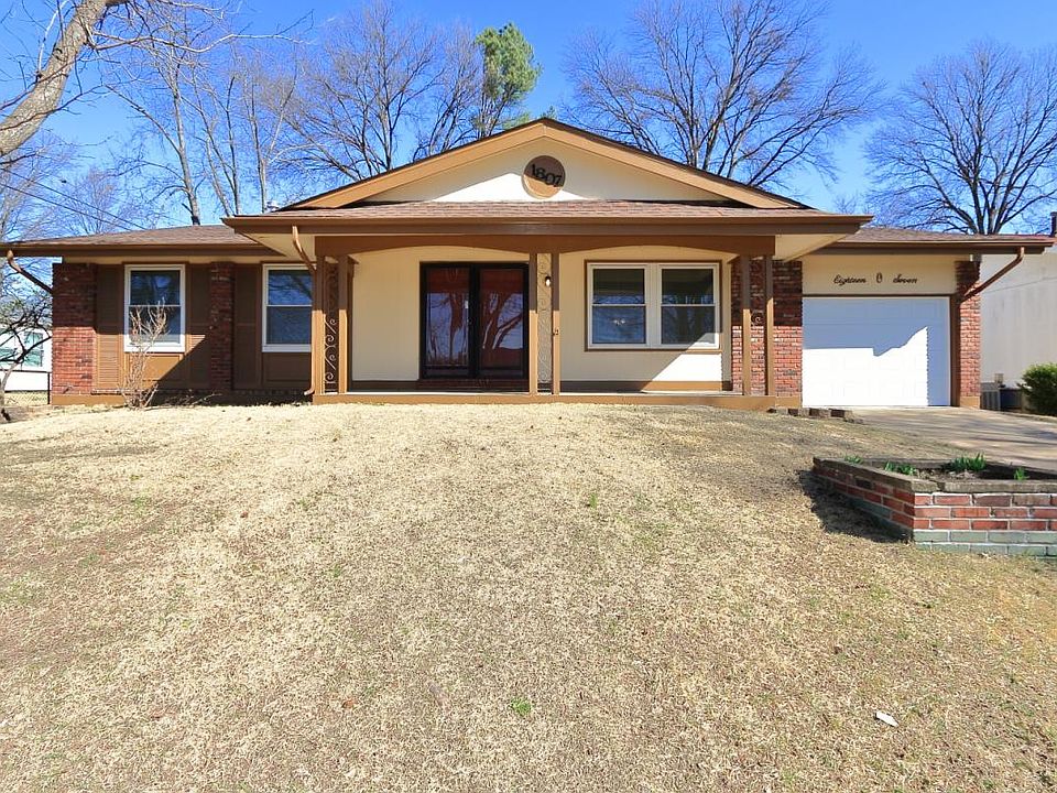 1st image of 1807 Minneford Dr
