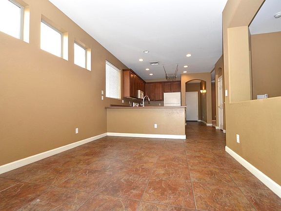 5th image of 10734 E Lobo Ave