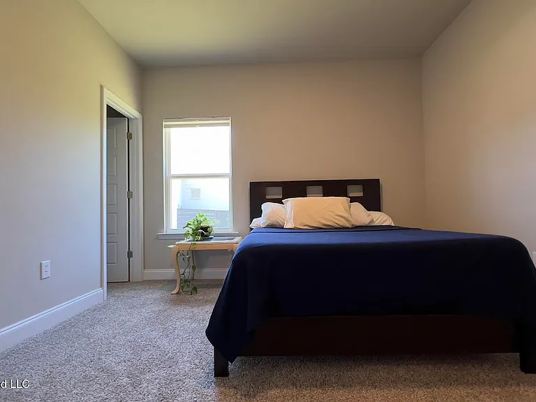 12209 Savannah Cir — Photo 31