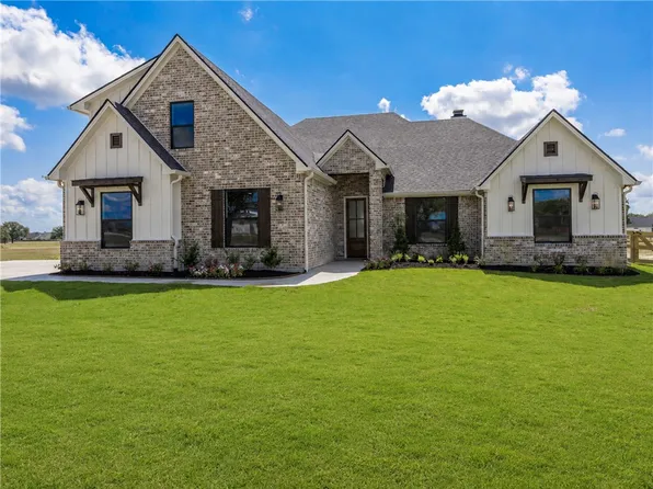 6788 Ellehue Ln, Bryan, TX 77808