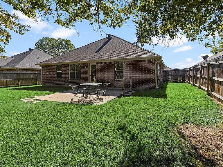 3511 Farah Dr — Photo 5