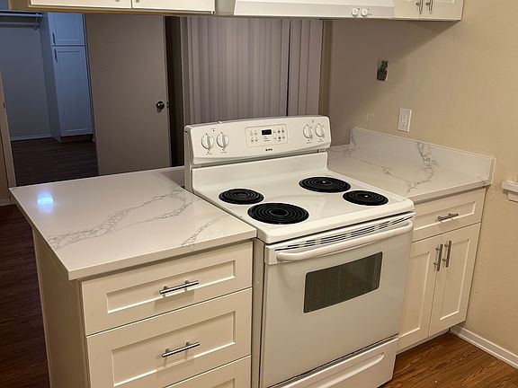 3rd image of 10349 Bel Aire Dr