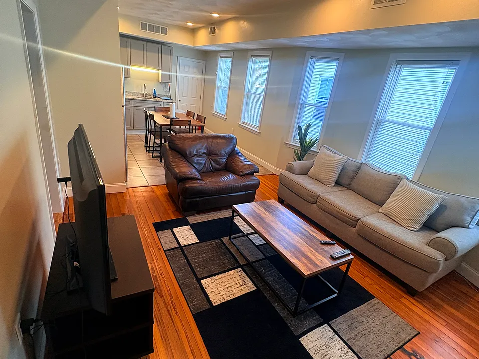 74 Wyeth St #2