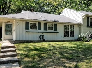2612 Fairleigh Ter, Saint Joseph, MO 64506