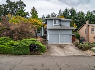 1006 Woodwillow Dr, Roseburg, OR 97471