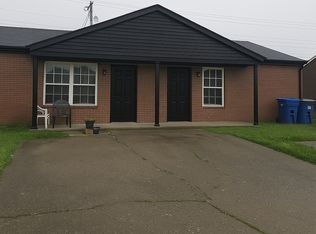 1022 Pinoak Dr, Nicholasville, KY 40356