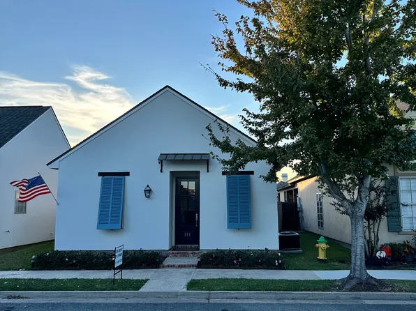 111 Barton Ter, Youngsville, LA 70592
